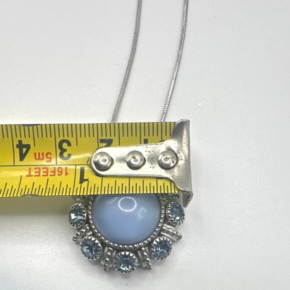 Vintage 1974 Avon Blue Cabochon & Rhinestone Pendant Necklace 18” - Picture 9 of 9